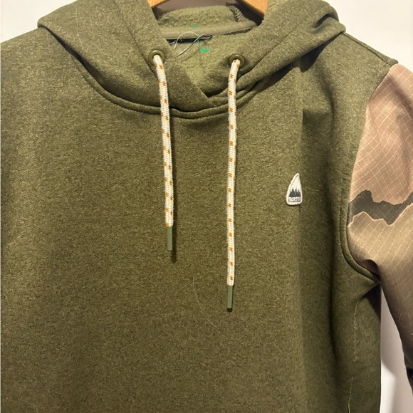 Burton Green and Camo Hoodie - Picture 3 of 9